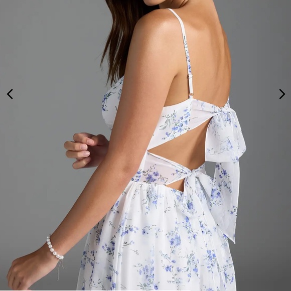 AZAZIE ZEYA Blue Cottage Floral A-Line V-Neck Pleated Chiffon Dress Size A16 NWT - Picture 4 of 15